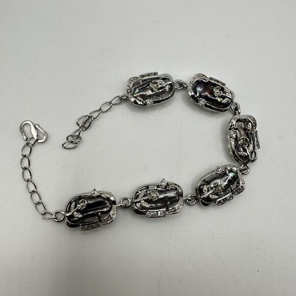 Silver tone metal, biwa pearls and cz accent diamond bracelet! - Picture 5 of 10